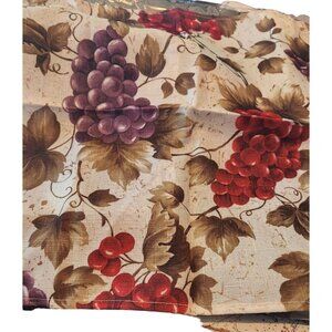 Napkins Cloth Napkins Set of 8 Anna's Home 16" x 16"  Red Purple Grapes 100 % Po